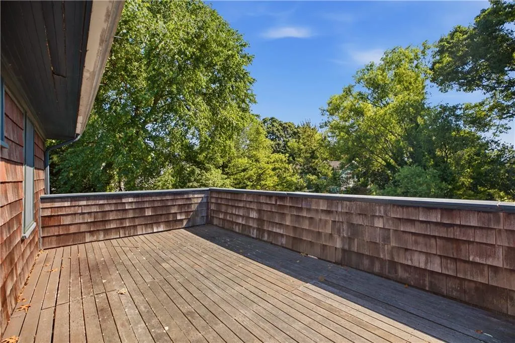 95 Bay View Avenue Cranston RI 02905