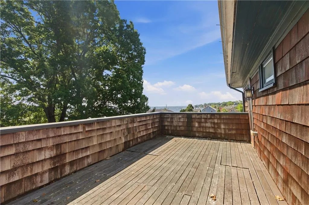 95 Bay View Avenue Cranston RI 02905