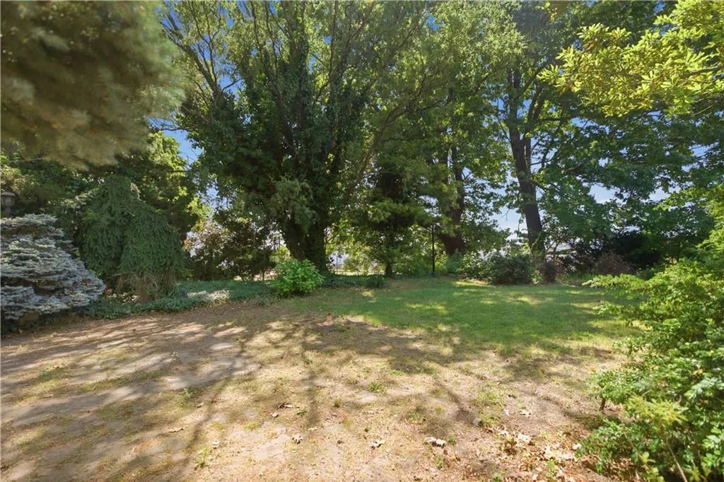 95 Bay View Avenue Cranston RI 02905