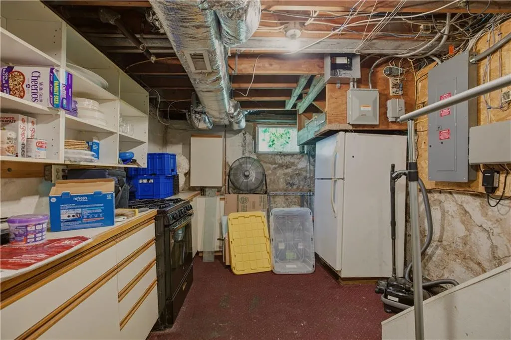 95 Bay View Avenue Cranston RI 02905