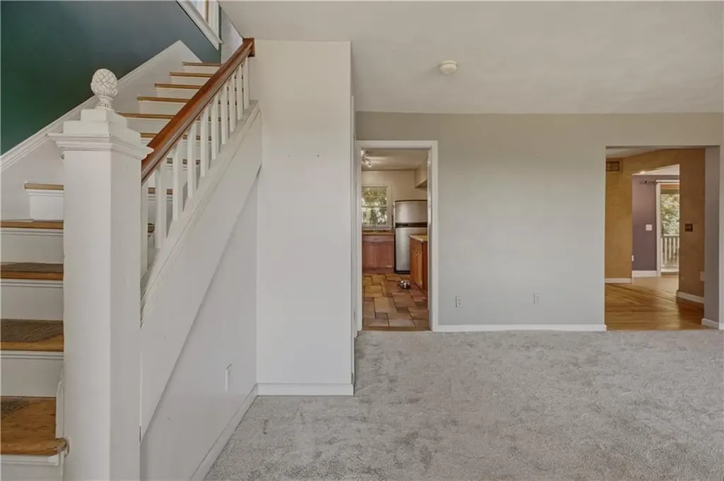 95 Bay View Avenue Cranston RI 02905