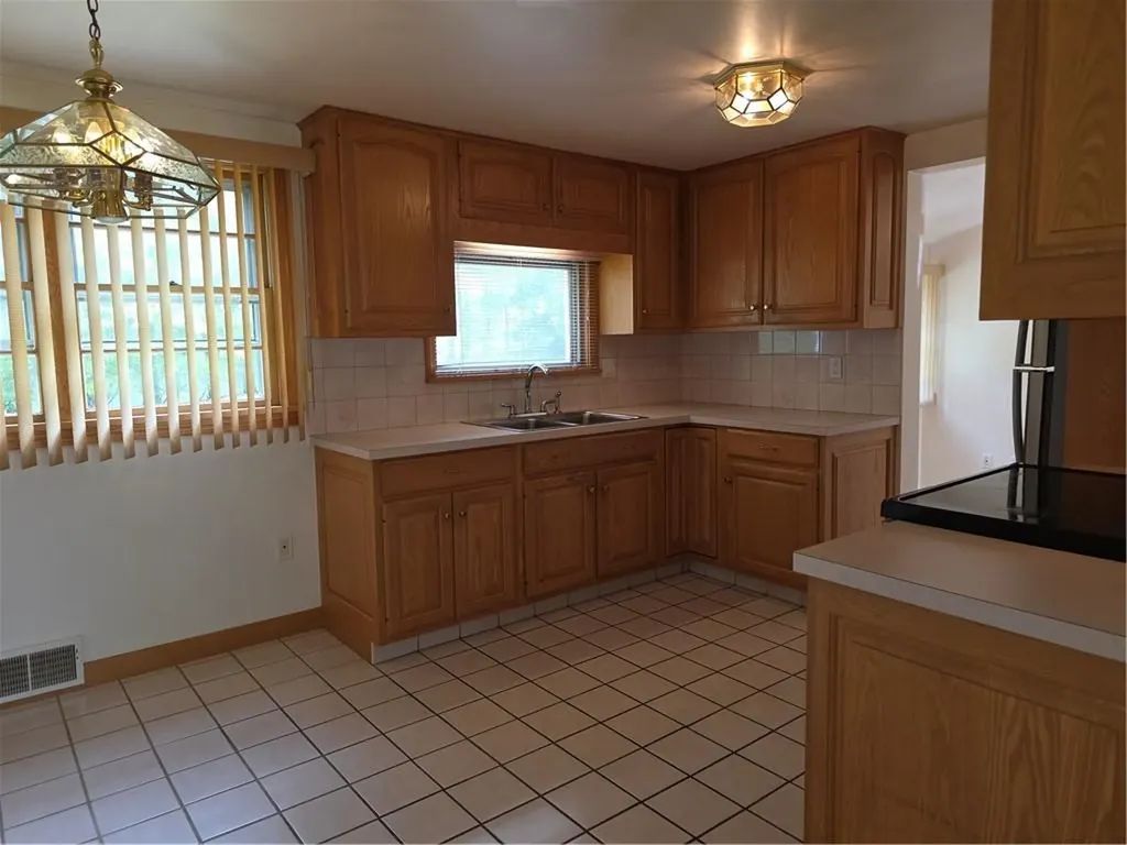 105 Longview Drive Cranston RI 02920