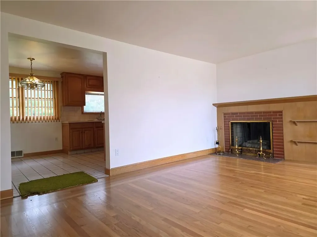 105 Longview Drive Cranston RI 02920