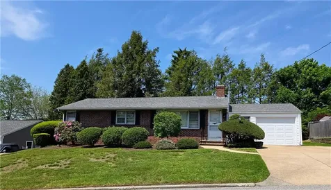105 Longview Drive Cranston RI 02920