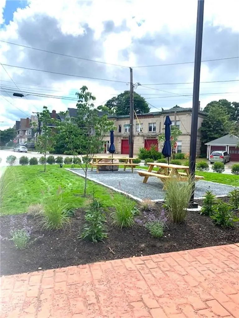 131 Irving Avenue Providence RI 02906