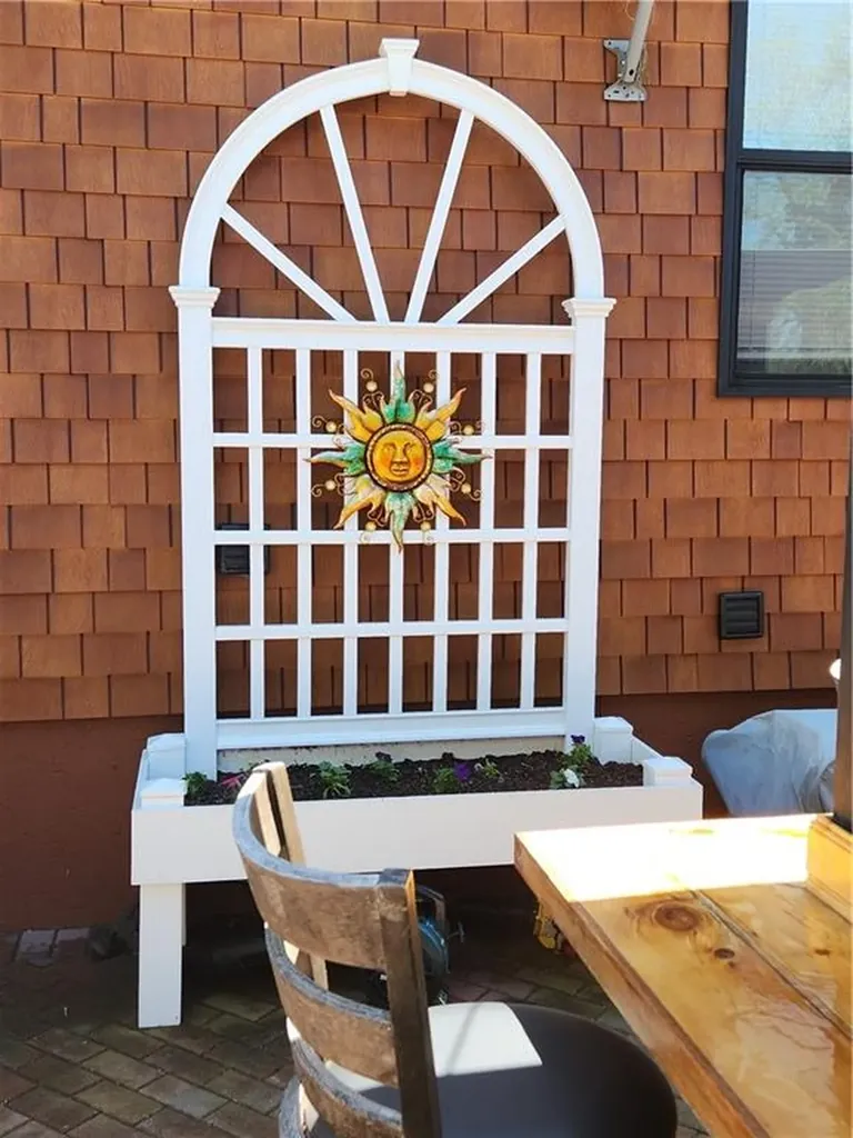 75 Chiswick Road Warwick RI 02889