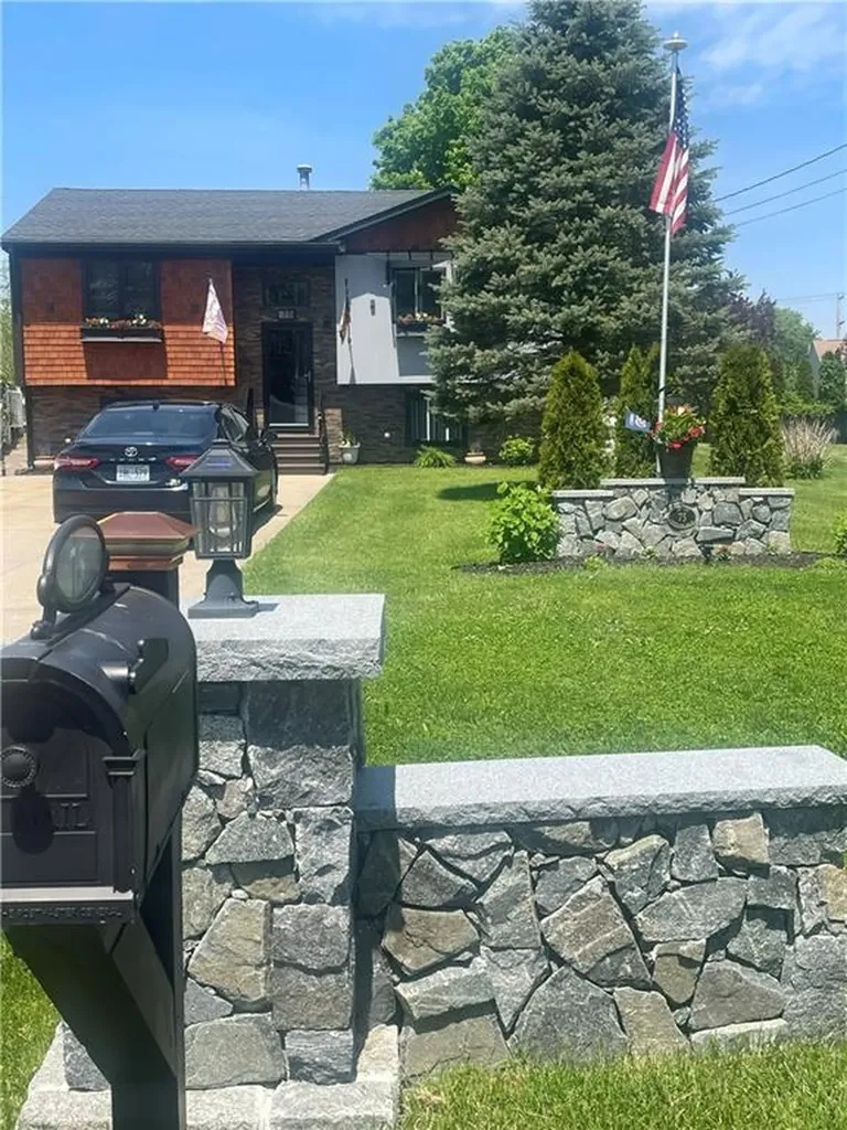 75 Chiswick Road Warwick RI 02889
