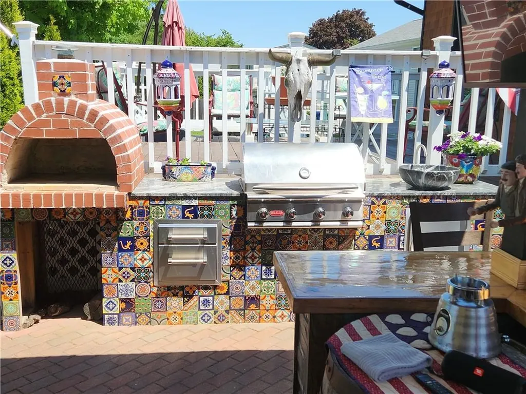 75 Chiswick Road Warwick RI 02889
