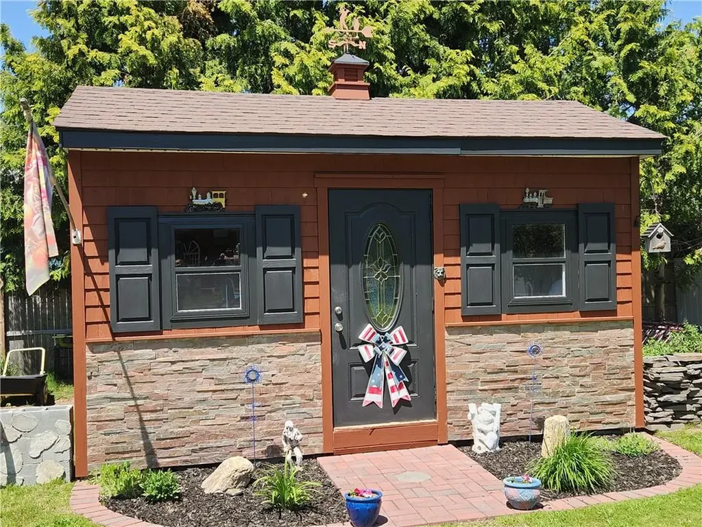 75 Chiswick Road Warwick RI 02889