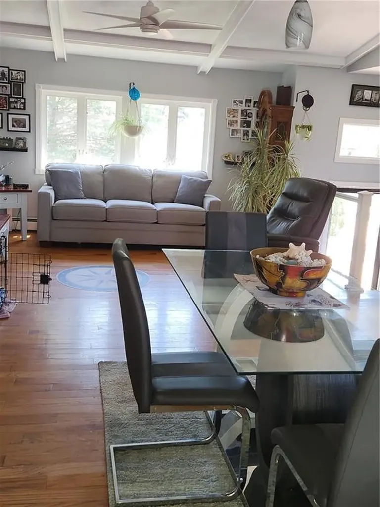 75 Chiswick Road Warwick RI 02889