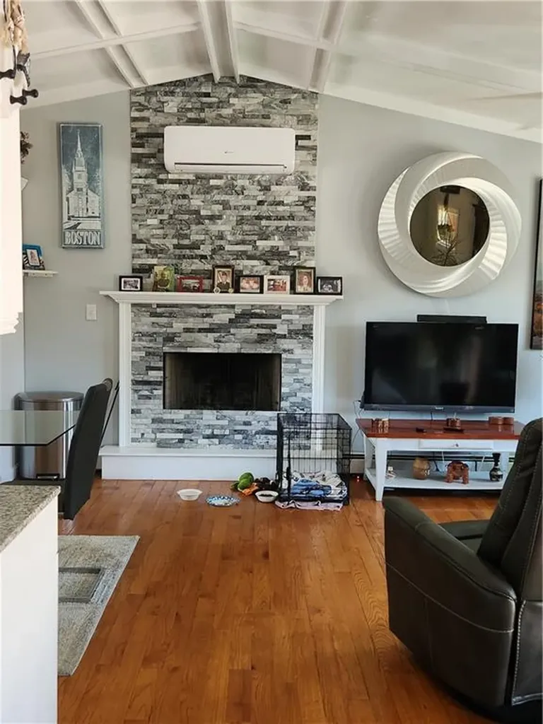 75 Chiswick Road Warwick RI 02889