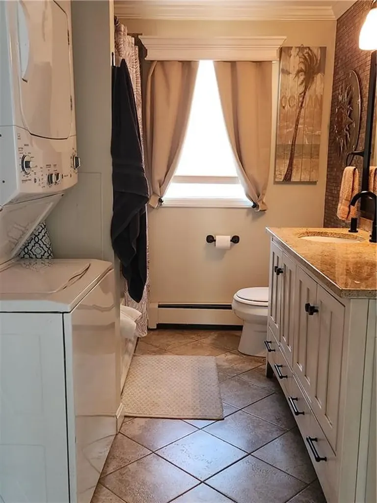 75 Chiswick Road Warwick RI 02889