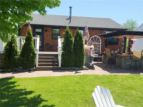 75 Chiswick Road Warwick RI 02889