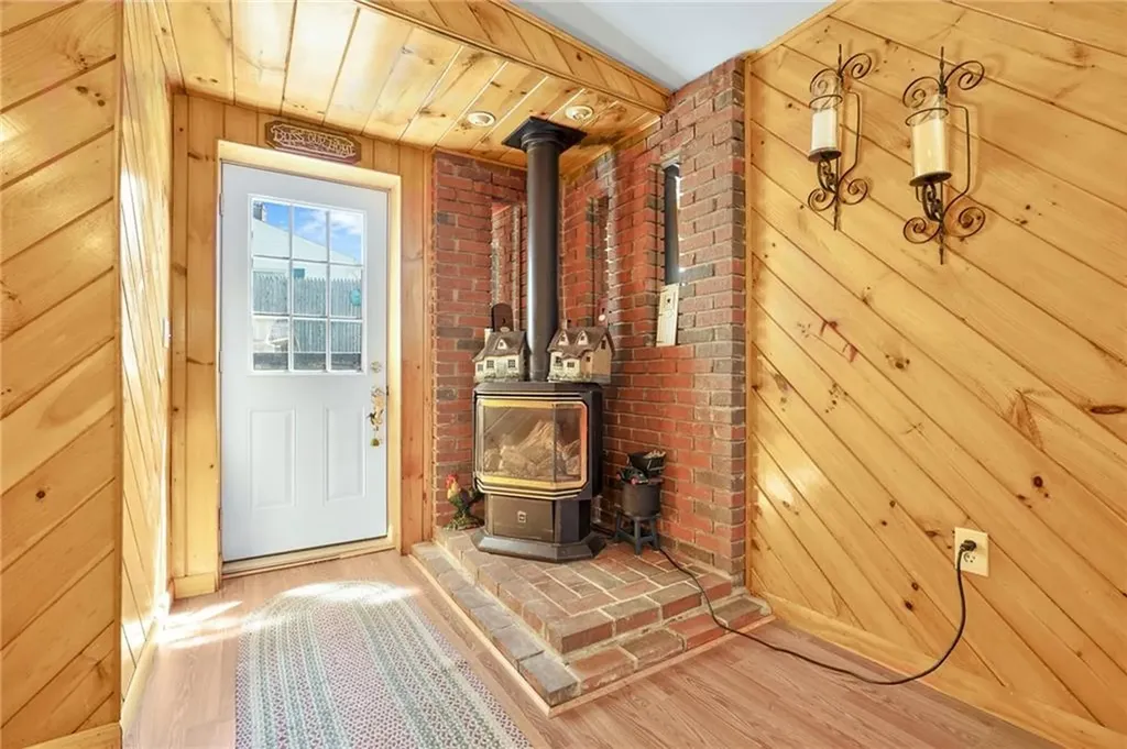 1 Pinehurst Road East Providence RI 02915