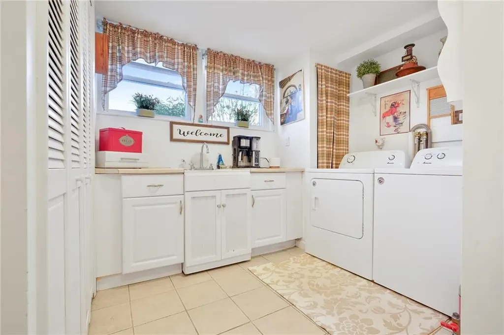 1 Pinehurst Road East Providence RI 02915