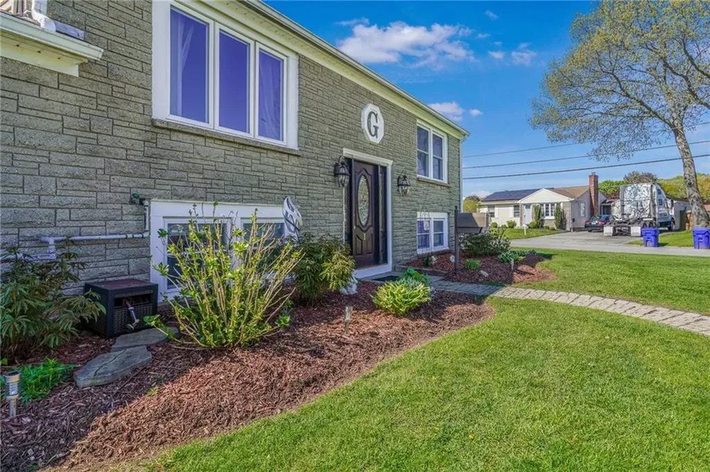 1 Pinehurst Road East Providence RI 02915