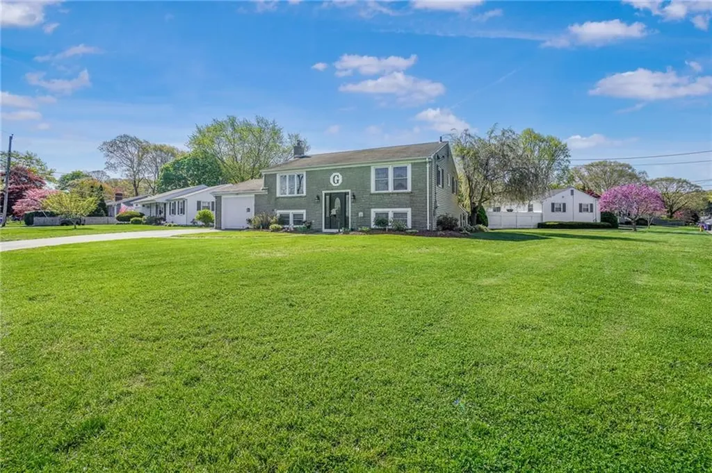 1 Pinehurst Road East Providence RI 02915