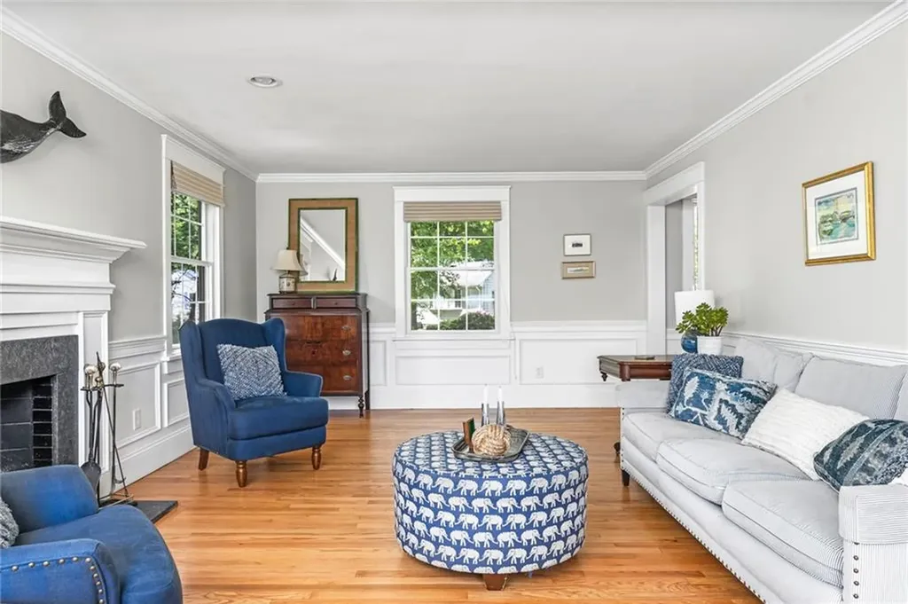 47 Meadowbrook Drive Barrington RI 02806