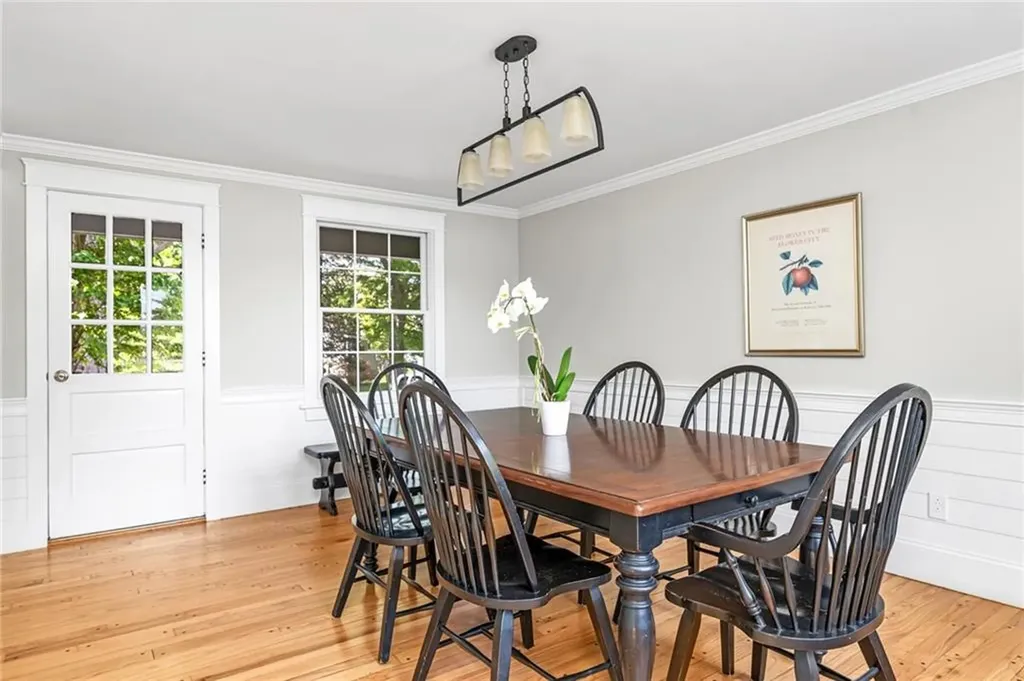 47 Meadowbrook Drive Barrington RI 02806
