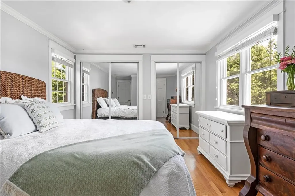 47 Meadowbrook Drive Barrington RI 02806