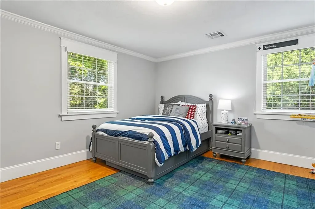47 Meadowbrook Drive Barrington RI 02806