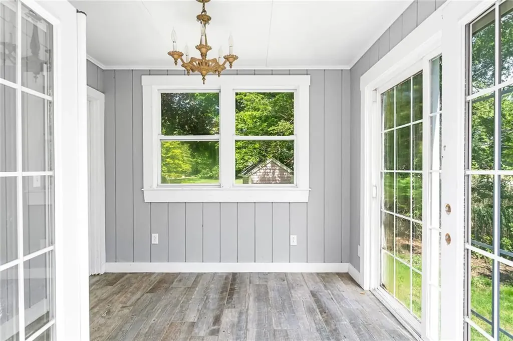 47 Meadowbrook Drive Barrington RI 02806