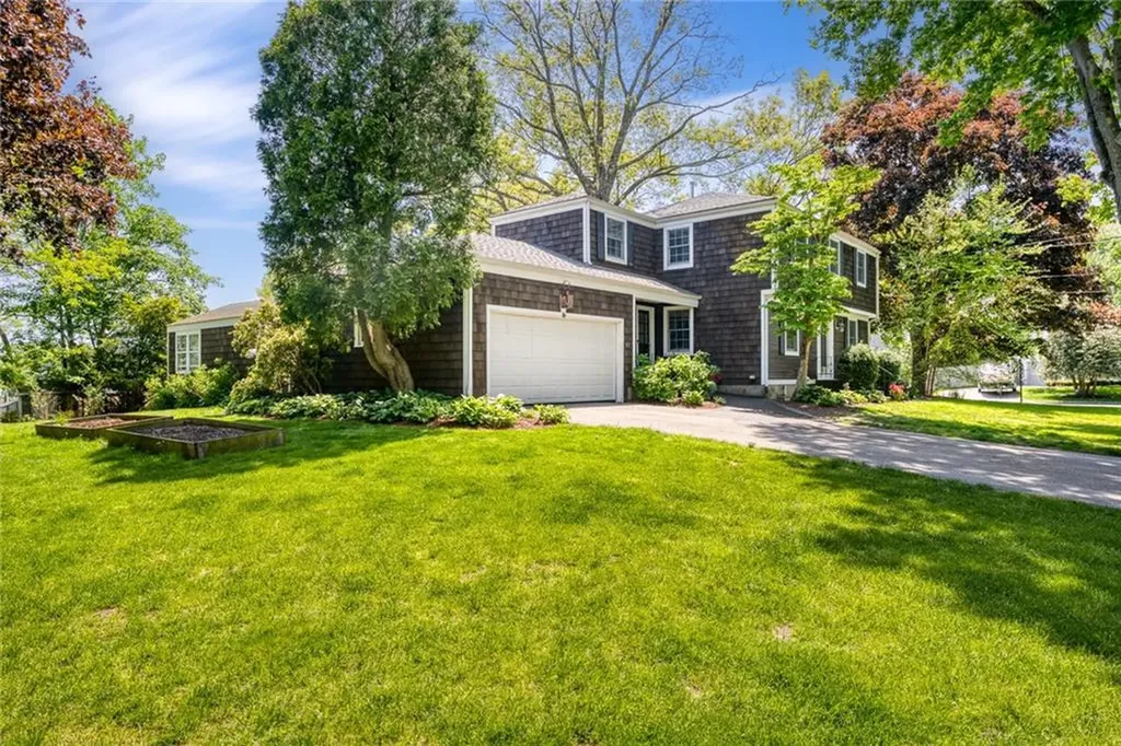 47 Meadowbrook Drive Barrington RI 02806