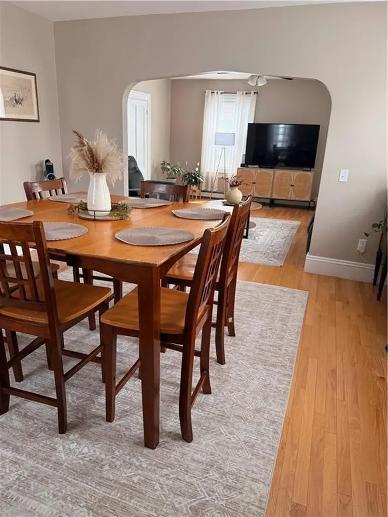 1289 Cranston Street Cranston RI 02920