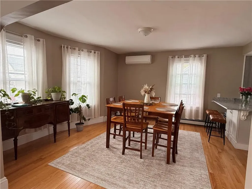 1289 Cranston Street Cranston RI 02920