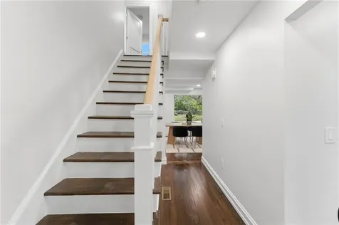 2294 Kingstown Road South Kingstown RI 02881