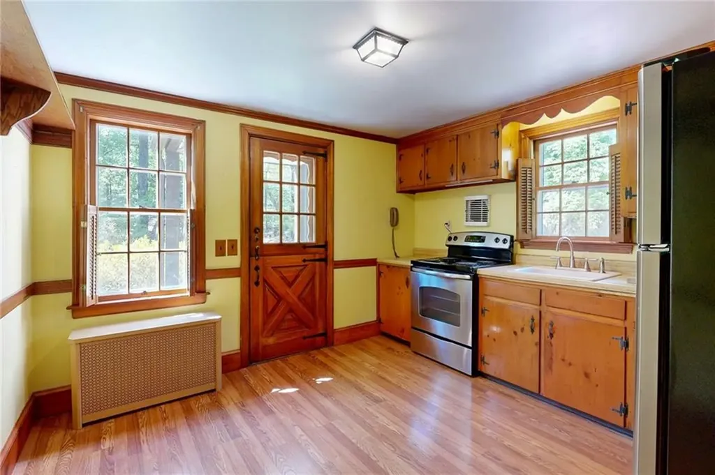 43 Cowesett Road Warwick RI 02886