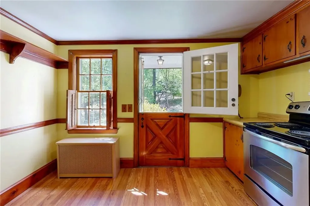 43 Cowesett Road Warwick RI 02886