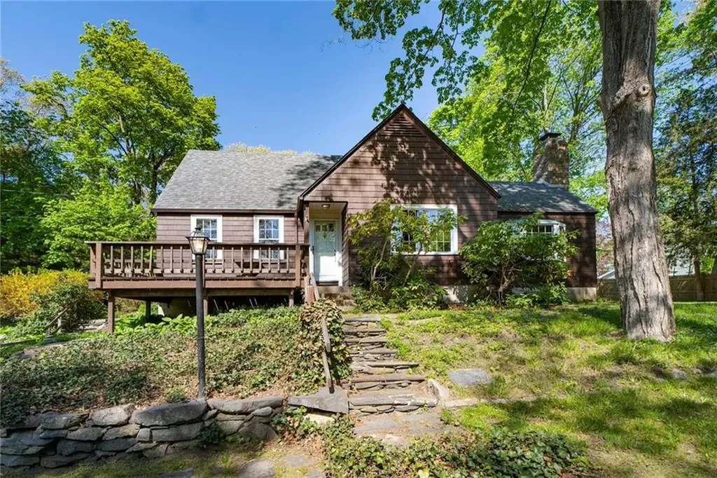 43 Cowesett Road Warwick RI 02886
