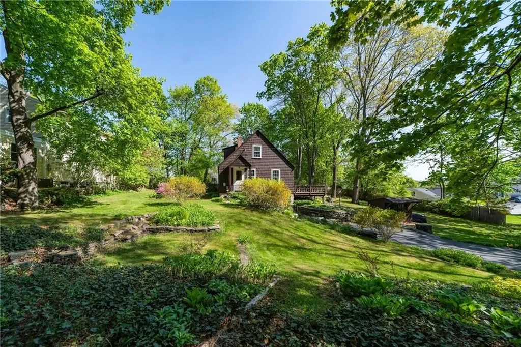43 Cowesett Road Warwick RI 02886