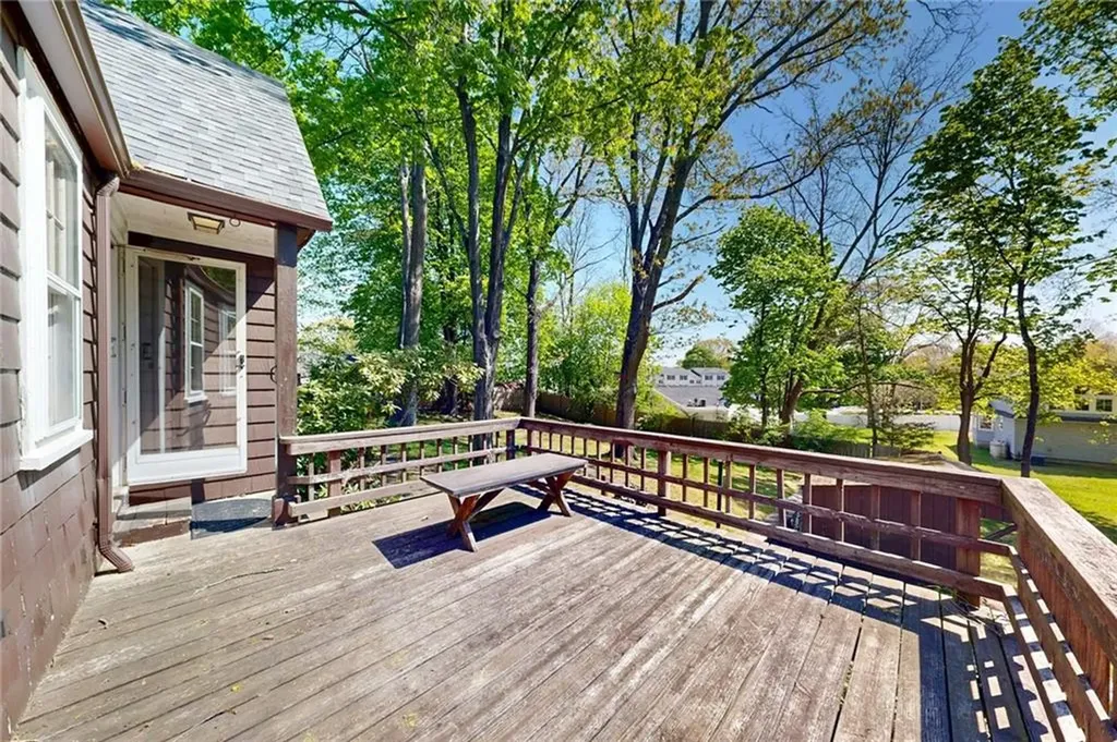 43 Cowesett Road Warwick RI 02886