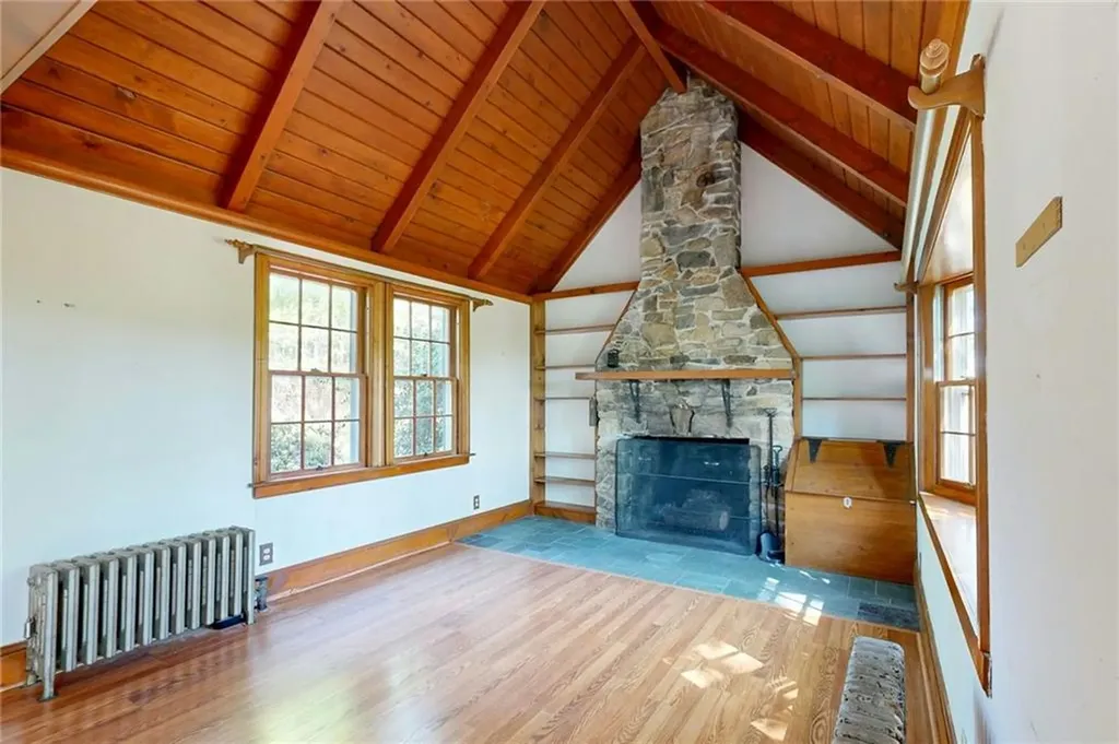 43 Cowesett Road Warwick RI 02886