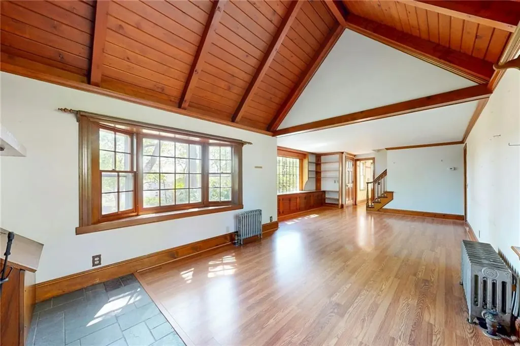 43 Cowesett Road Warwick RI 02886