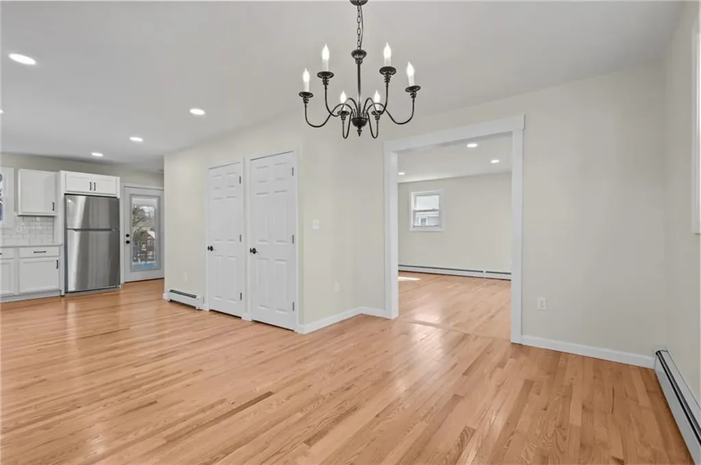 176 Horse Neck Road Warwick RI 02889