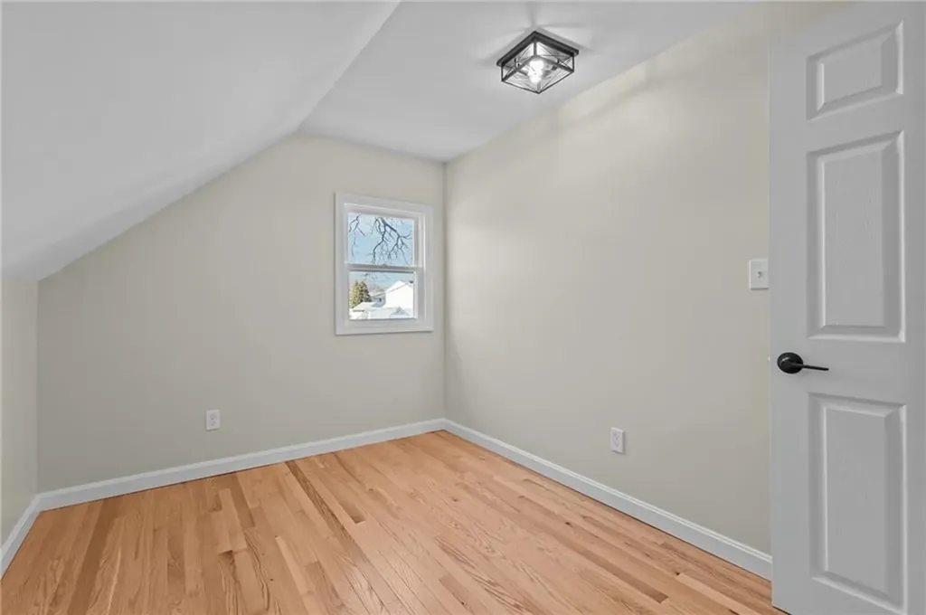176 Horse Neck Road Warwick RI 02889