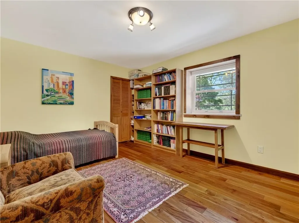 325 Post Road Westerly RI 02891
