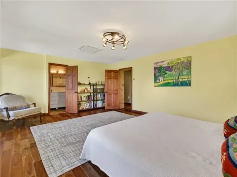 325 Post Road Westerly RI 02891