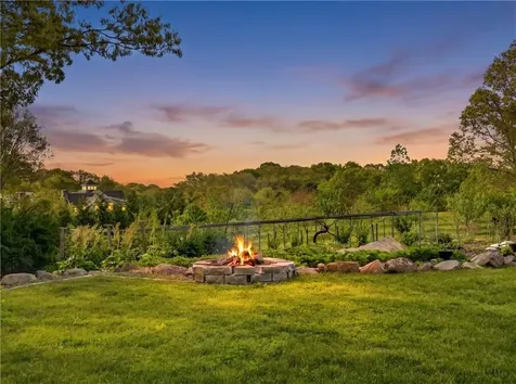 325 Post Road Westerly RI 02891