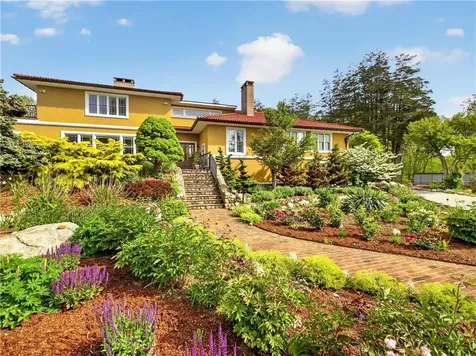 325 Post Road Westerly RI 02891