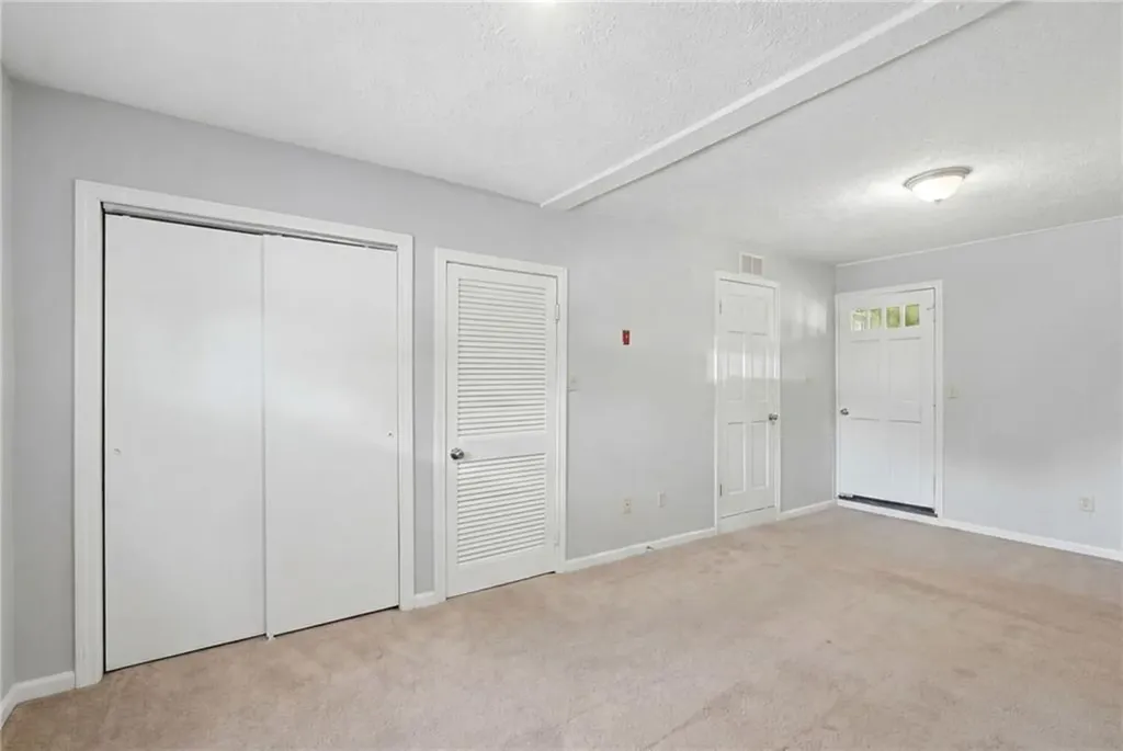 43 New Britain Drive Warwick RI 02889