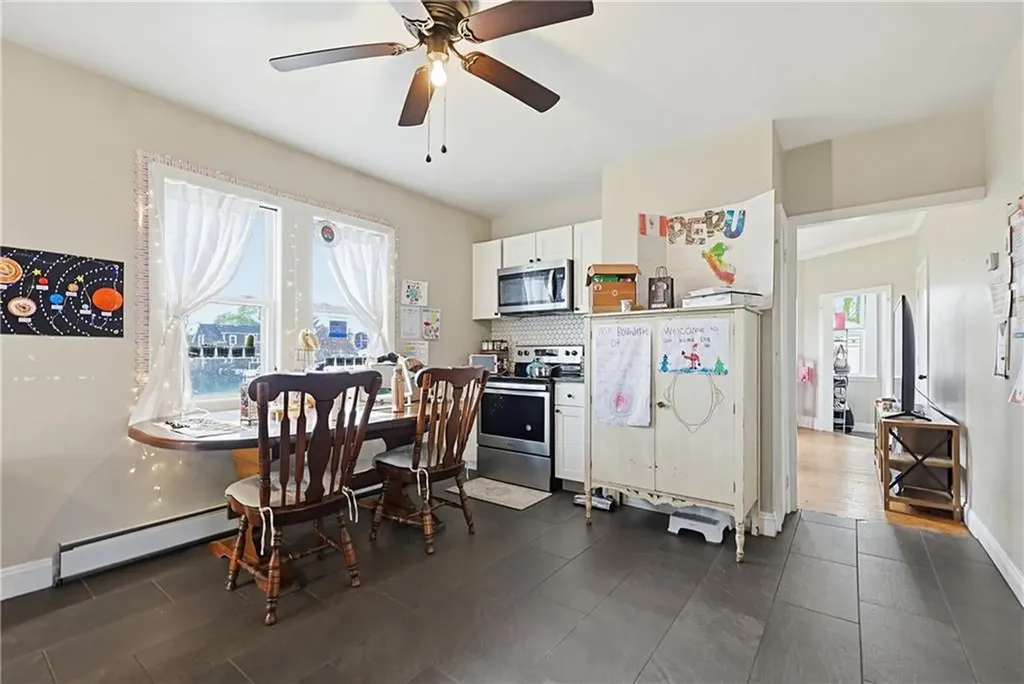 49 61 Emanuel Street North Providence RI 02911