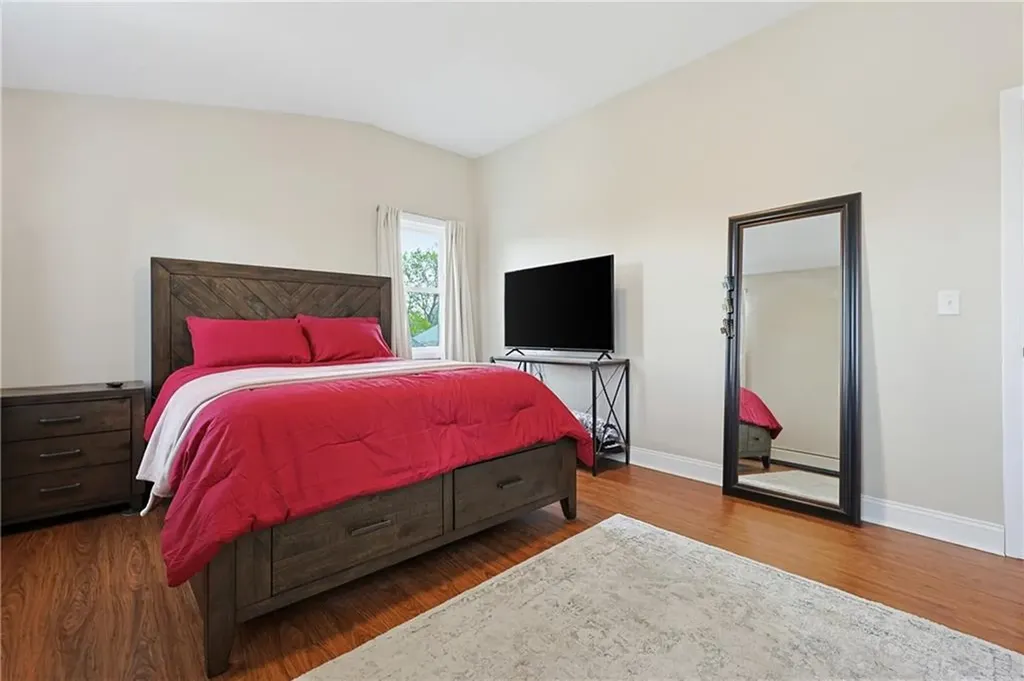 49 61 Emanuel Street North Providence RI 02911