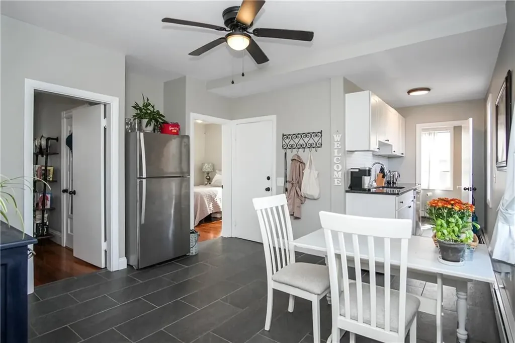 49 61 Emanuel Street North Providence RI 02911