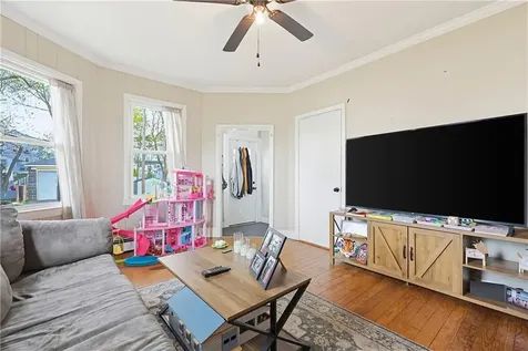 49 61 Emanuel Street North Providence RI 02911