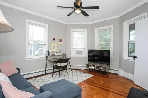 49 61 Emanuel Street North Providence RI 02911