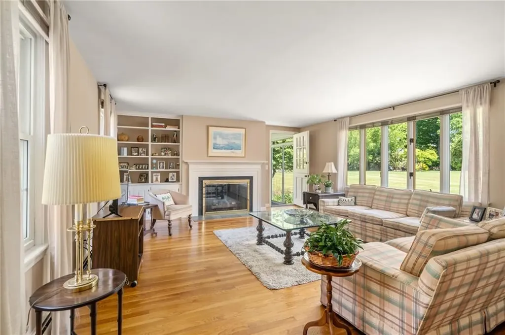 41 Kirby Avenue Warwick RI 02889